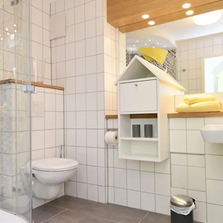 Sechs In Ostseebad By Interhome 아파트 *
